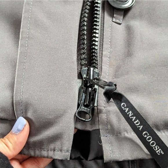 Canada Goose Trillium Parka - Picture 16 of 16